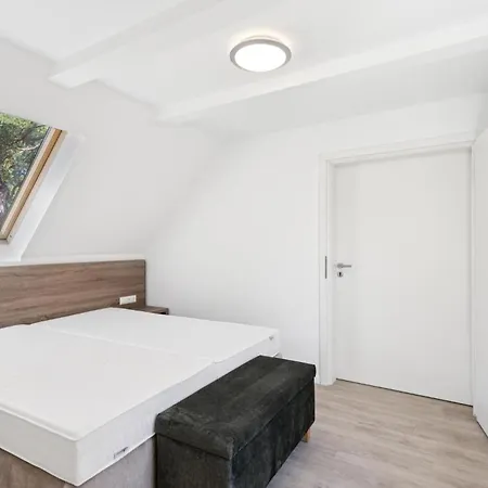 Apartment Cozy In With Wifi Altenkirchen (Mecklenburg-Vorpommern)